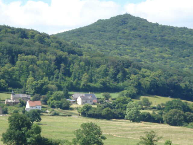 Le Mont Touleur et son ancien château