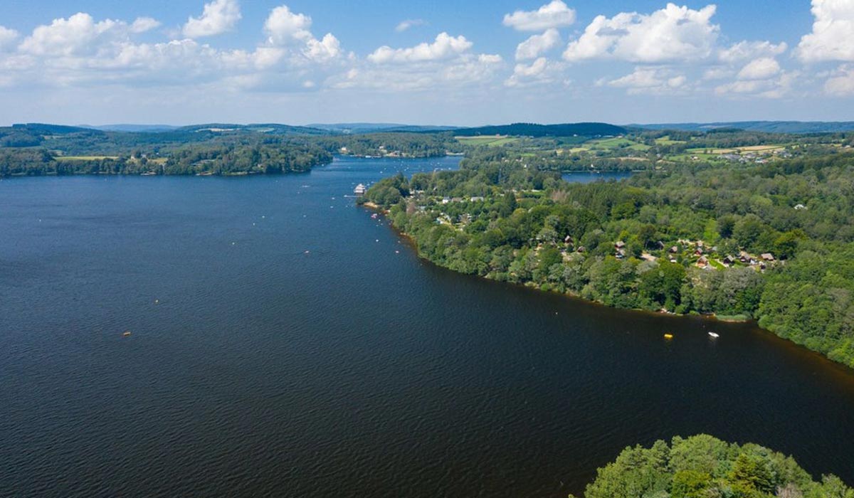 Baignade au lac des Settons